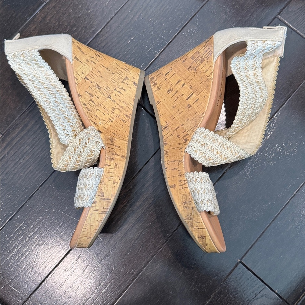 Montego Bay Club Tally beige woven wedge sandal Size 9.5 - Picture 3 of 7